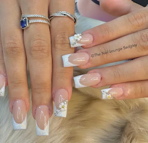 5 - The Nail Lounge Sedgley