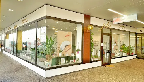 2 - The Pearl Beauty & More