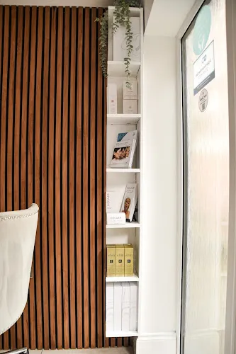 8 - The SL beauty clinic