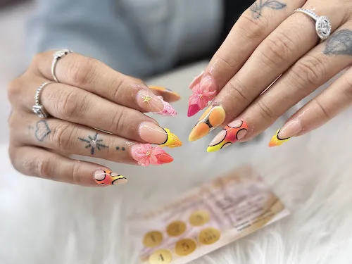 4 - The Suntan Centre