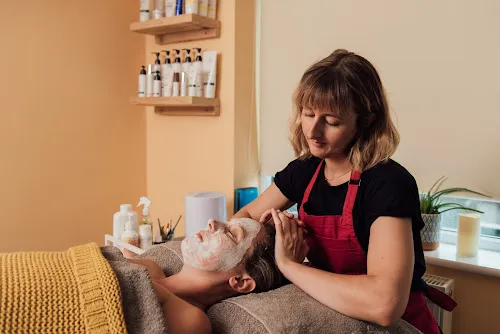 6 - The Tanning & Beauty Lounge