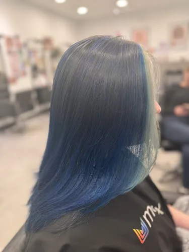 5 - The Velvet Hair Lounge