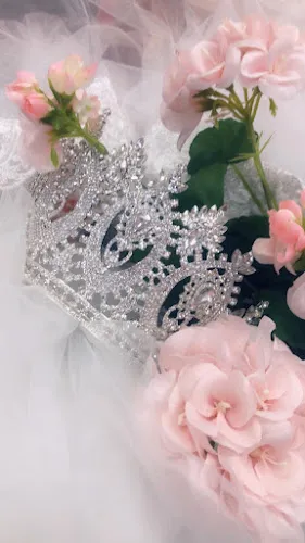 6 - Thulsi Hair and Beauty