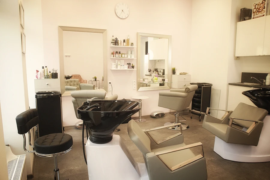 1 - Thuy An Nehtové studium