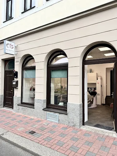 2 - Thuy An Nehtové studium