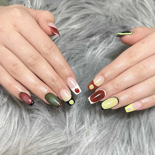 7 - Tiff Infinity Nail & Beauty