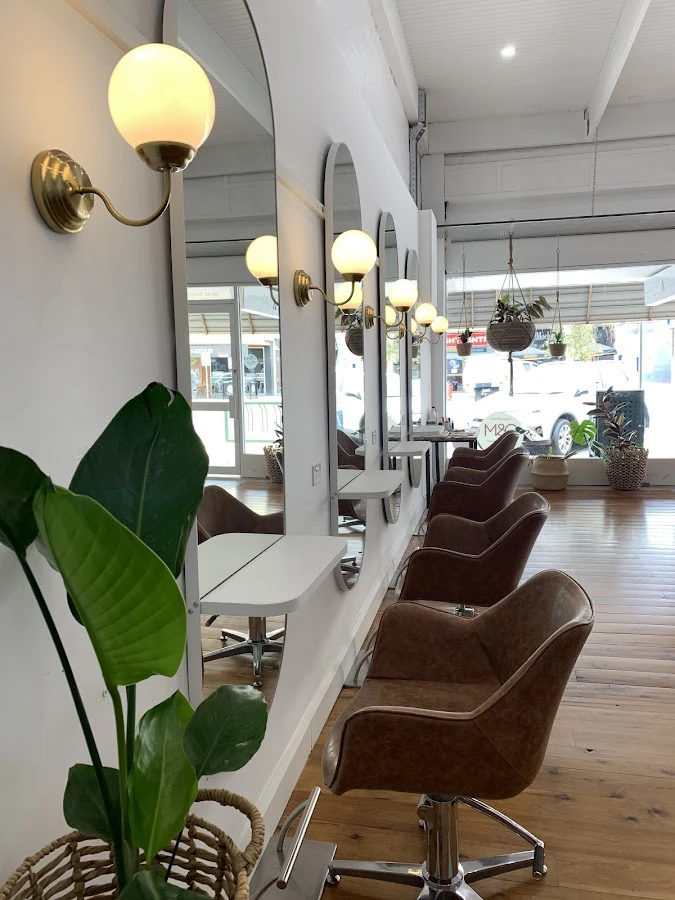 1 - Tim Nails Spa & Beauty