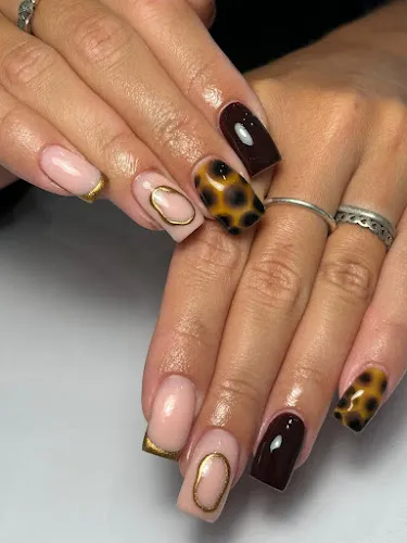 4 - Time Hair & Beauty