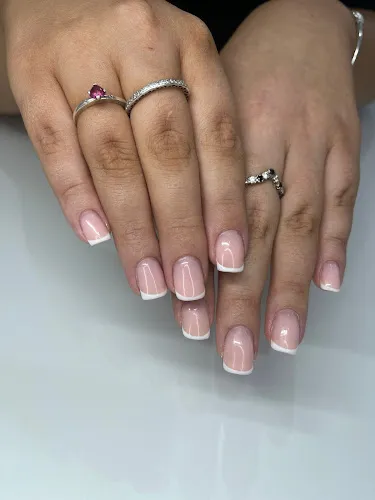 6 - Time Hair & Beauty