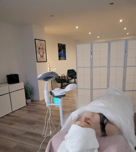 7 - Timeless Beauty By Mona