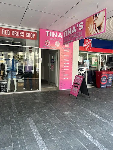 4 - Tina’s Beauty Salon