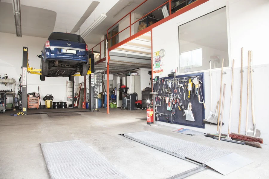 1 - Tögel Fahrzeughaus