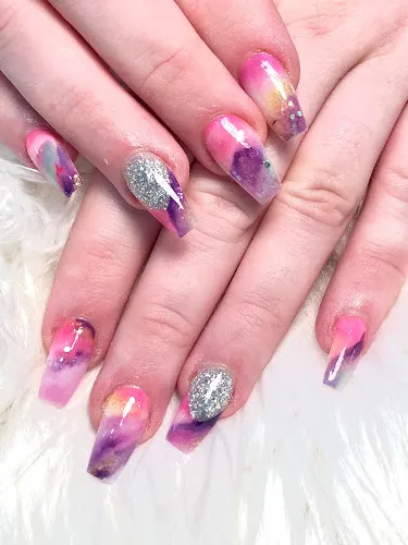 6 - Top Nail Allenstown