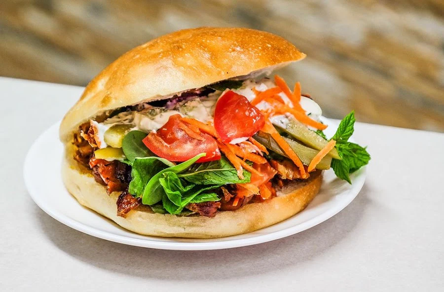 1 - Torros Grill House (Döner)