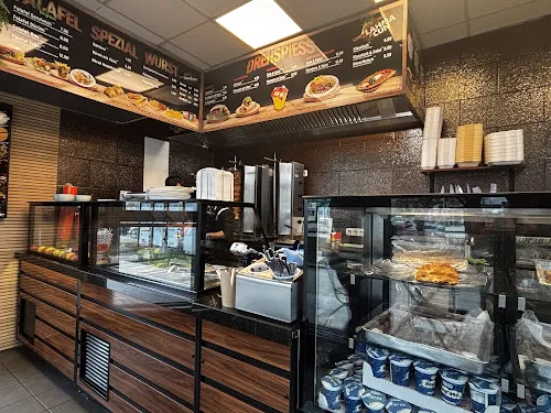 2 - Torros Grill House (Döner)