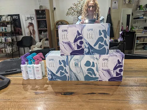 5 - Totallyclips Hair Design