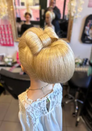 7 - Touch of Beauty by Hattie