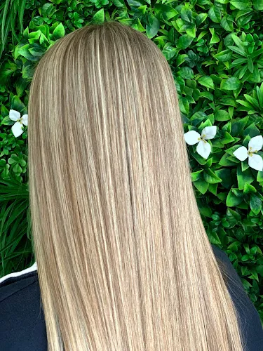 6 - Touche Hair, Skin & Body