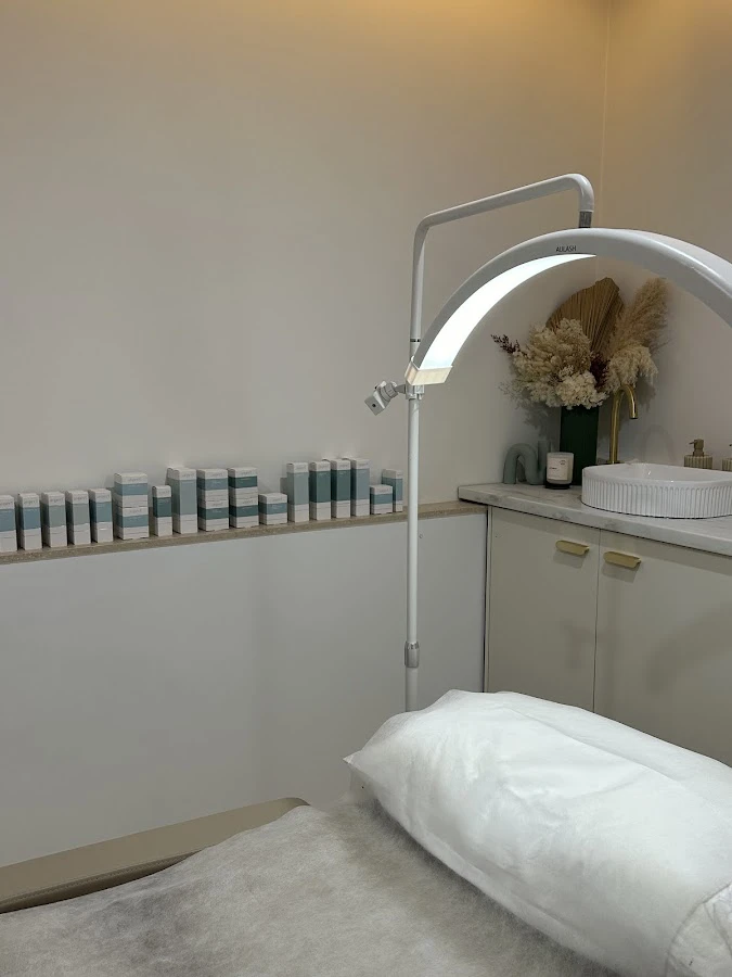 1 - Touche Hair, Skin & Body