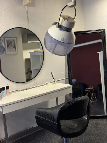 4 - Tre Hjärtan Salong