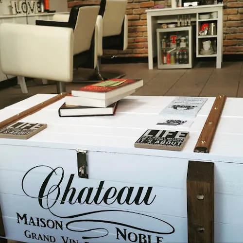 4 - Trimms Hairdressers