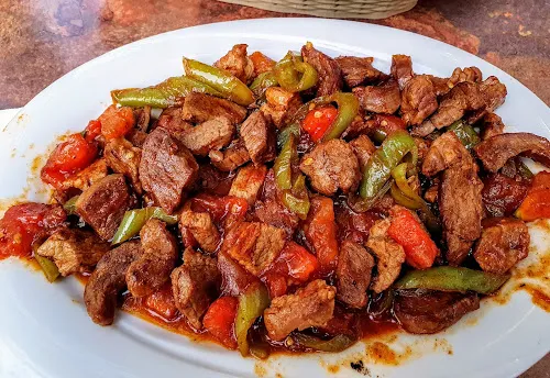 8 - Tunnel Döner Wandelhalle