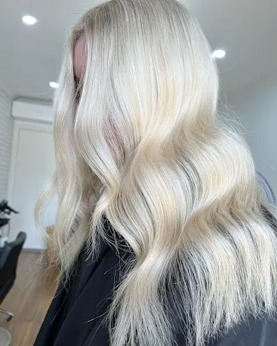 5 - Tweety Nails & Spa