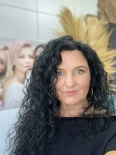 2 - Twinkle Nails Yamba