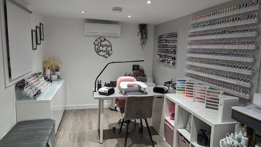 1 - Twinset Hair & Beauty