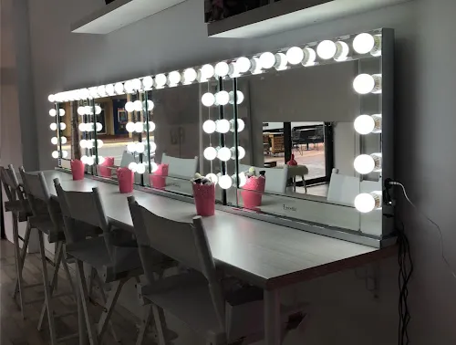 5 - Twisted Scissors