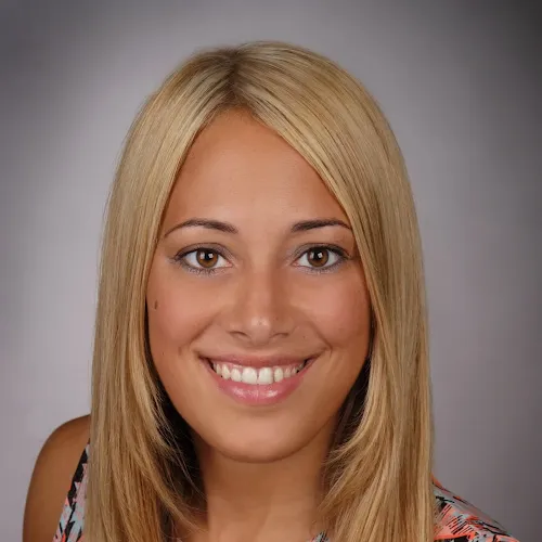 6 - Uniq Art Frisör