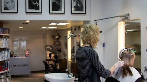 1 - Unique Hair by Johanna