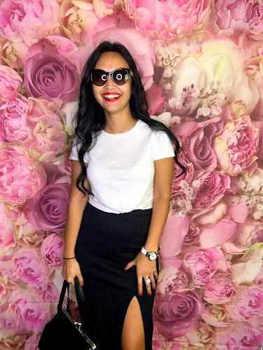 4 - Universal Top Beauty- Hair Extensions Mississauga