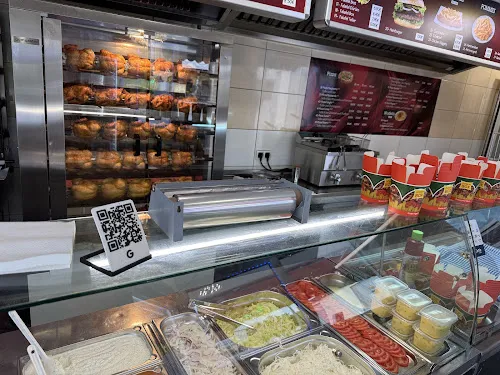 2 - Usta Grillhaus & Pizza