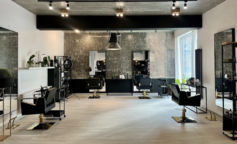 1 - Usługi Fryzjersko Kosmetyczne SI-STUDIO" Iwona Szabelska