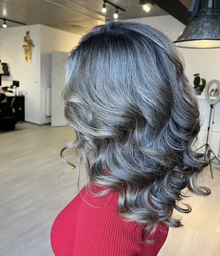 2 - Usługi Fryzjersko Kosmetyczne SI-STUDIO" Iwona Szabelska