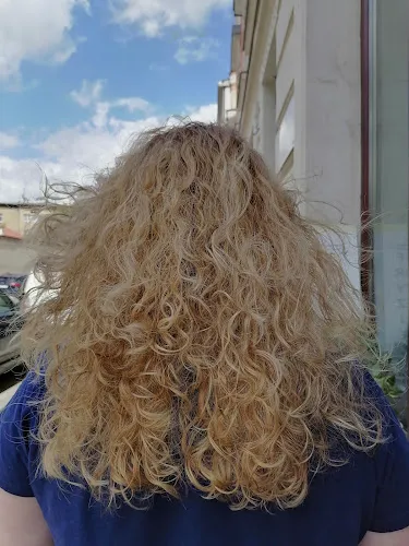 7 - V&P Beauty Salon