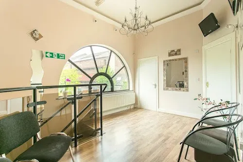 6 - Venus Hair and Beauty Salon