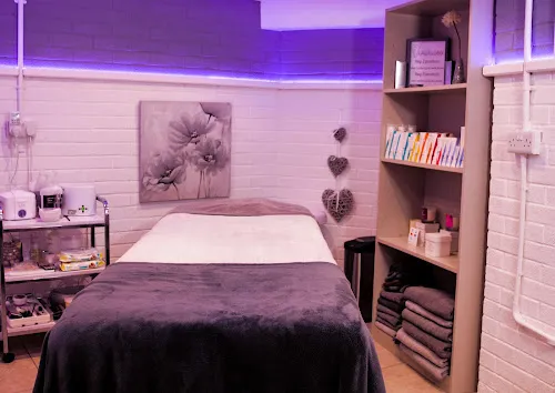 3 - Verde Hair Salon