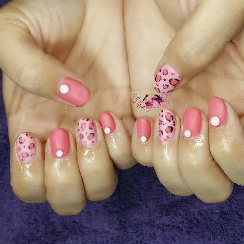 3 - Victoria nail & beauty