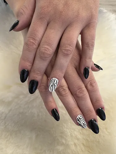 4 - Vina Nails Enschede