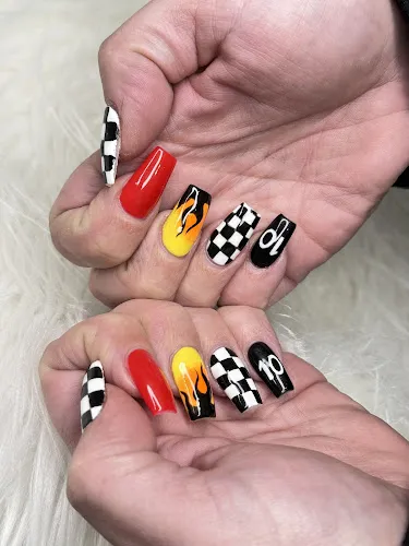 3 - Vince & Jennys Hair World