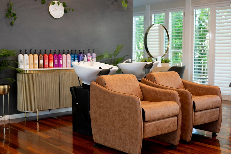 1 - Vinhs Nail & spa