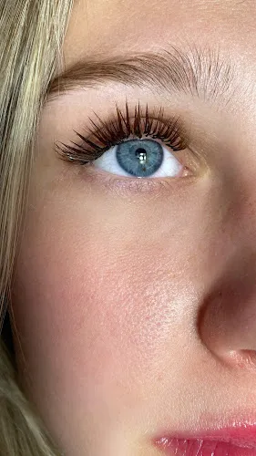 7 - Vinnies Lash Lounge