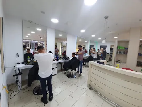 4 - Vip Barber Shop