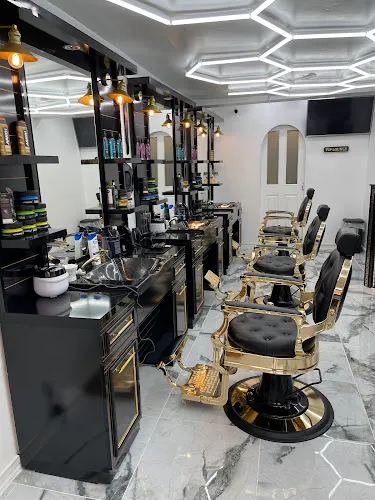 3 - VIP LOUNGE Men’s Grooming Turkish Barbers
