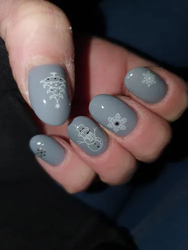 8 - Vision Nails