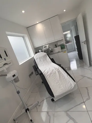 2 - Vision Unisex Hair Salon