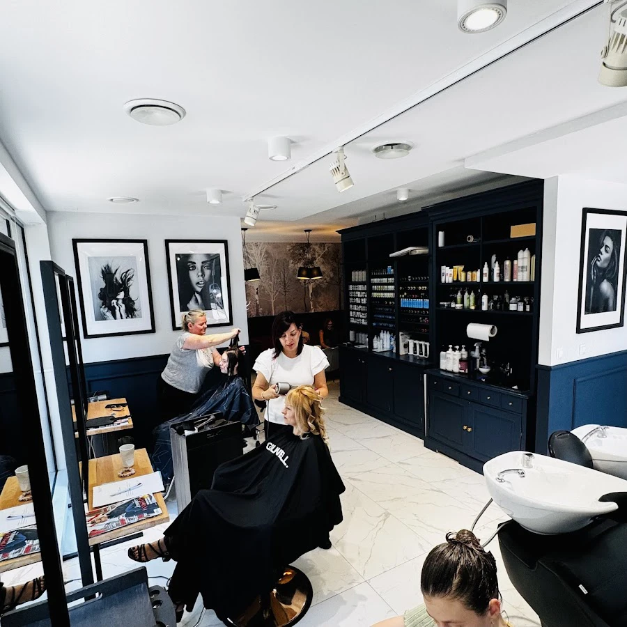 1 - Vogue Hair A. Jakubowski, R. Pijanowska