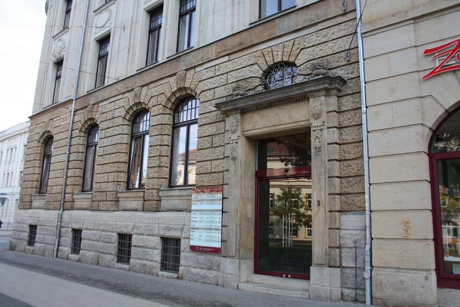 1 - Volker Tauchmann, Zuzana Paulikova